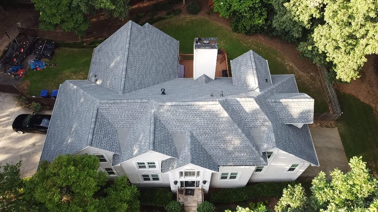 Residential roofing project